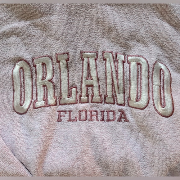 PINK CREWNECK SWEATSHIRT - Picture 2 of 7